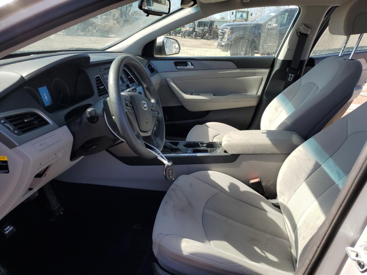 2015 Hyundai Sonata - Image 7
