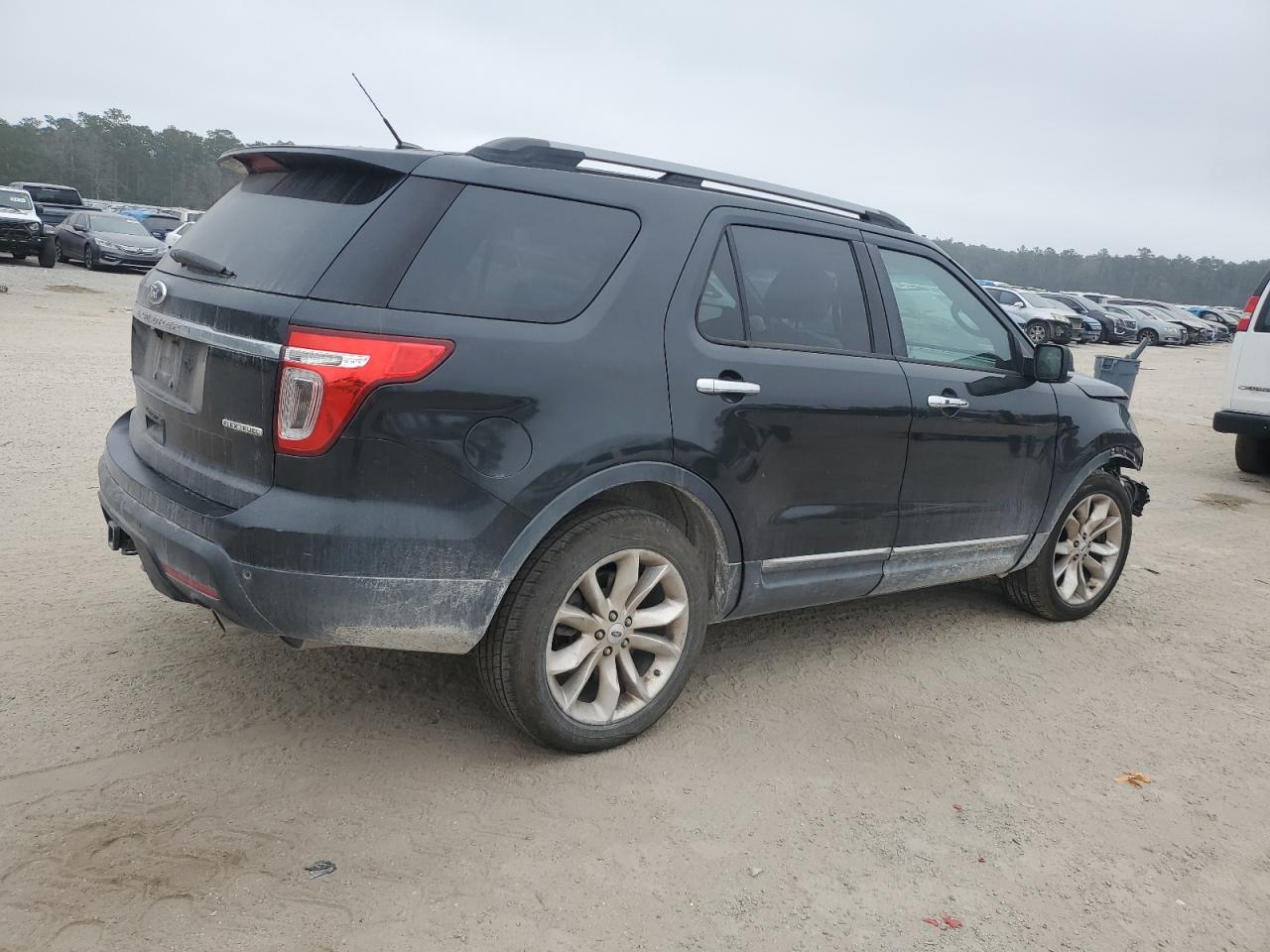 2014 Ford Explorer - Image 3