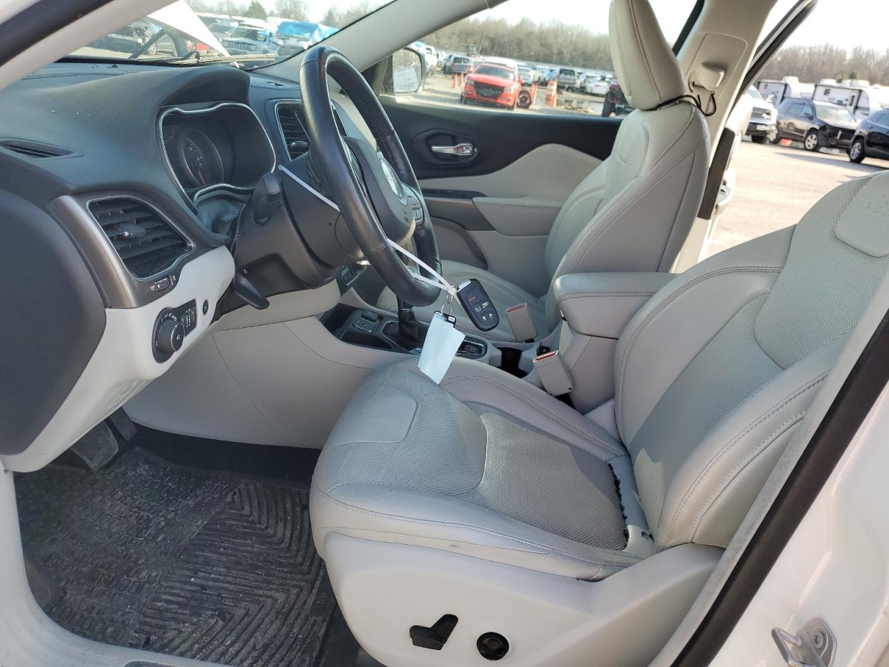 2020 Jeep Grand Cherokee - Image 7