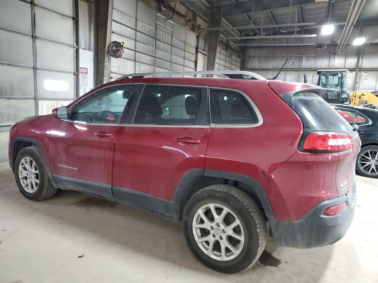 2014 Jeep Grand Cherokee - Image 2