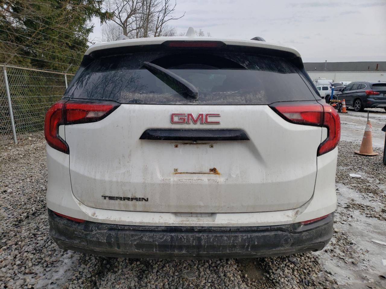 2020 GMC Terrain - Image 6