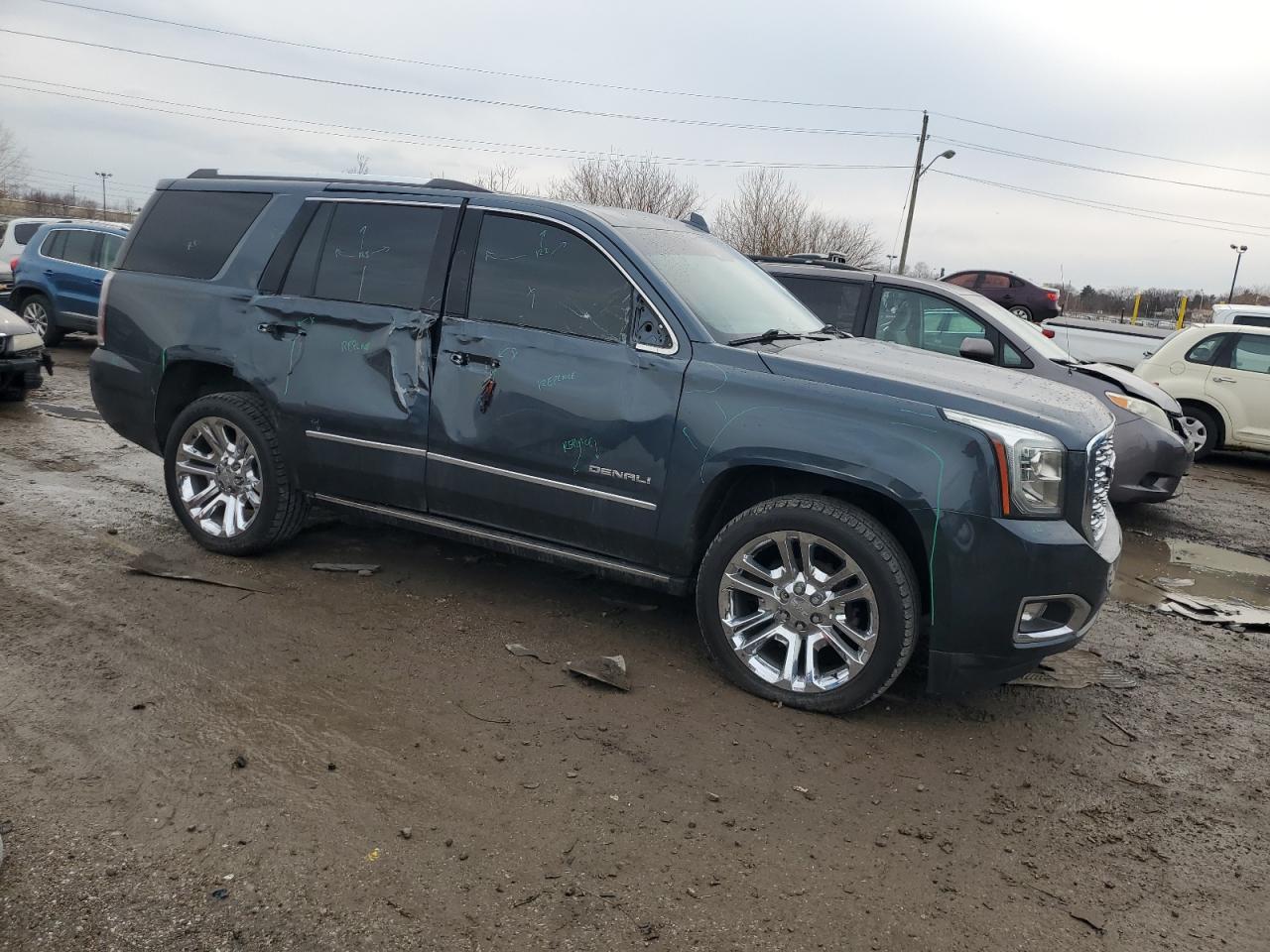 2019 GMC Yukon - Image 4