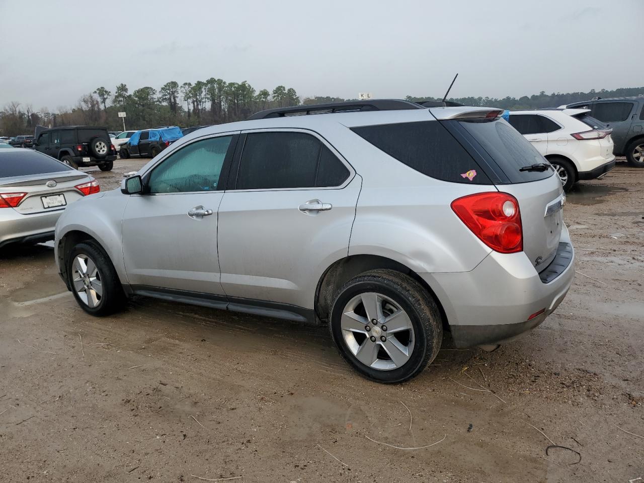 2015 Chevrolet Equinox - Image 2