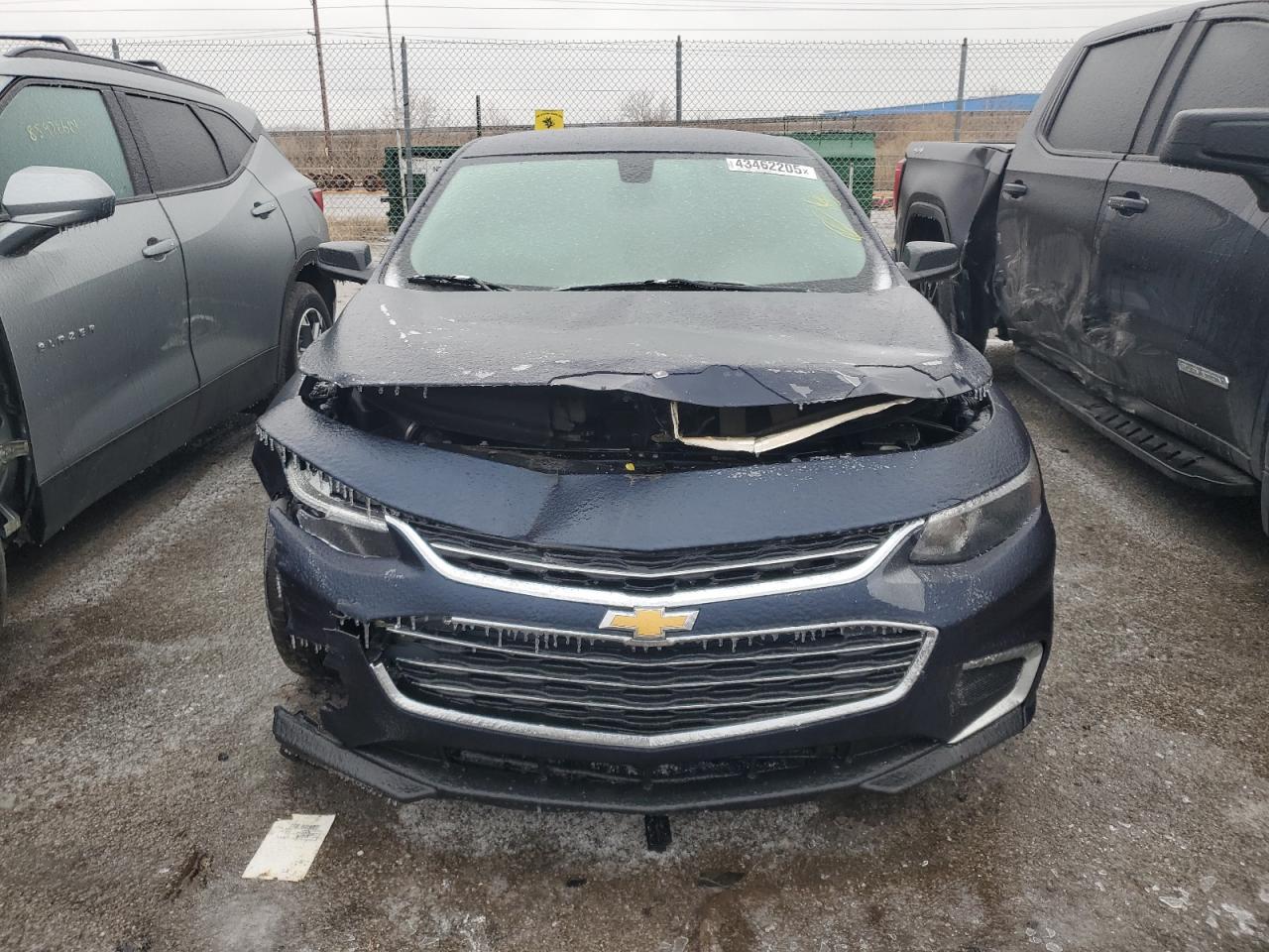 2017 Chevrolet Malibu - Image 5