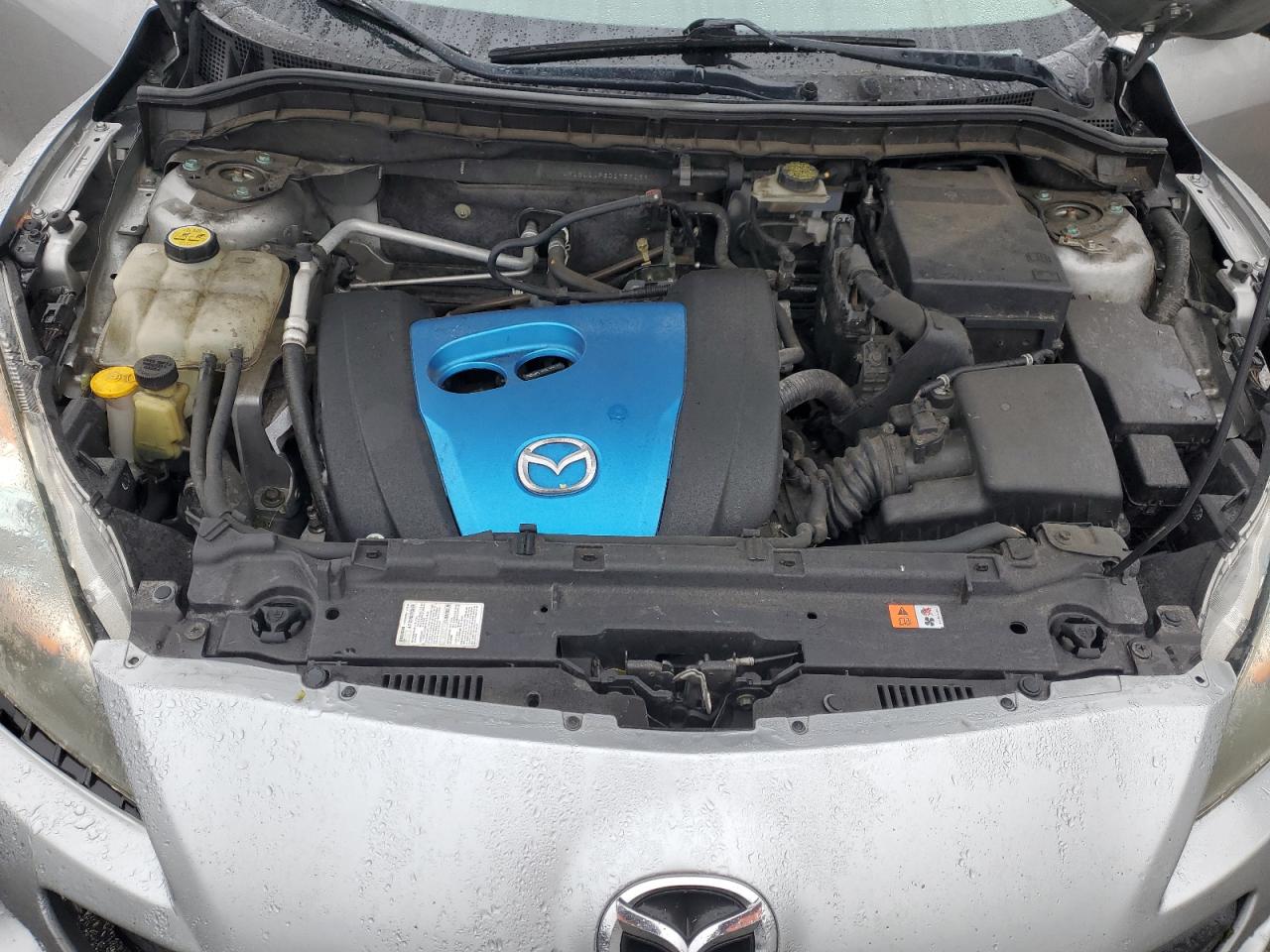 2013 Mazda 3 - Image 13