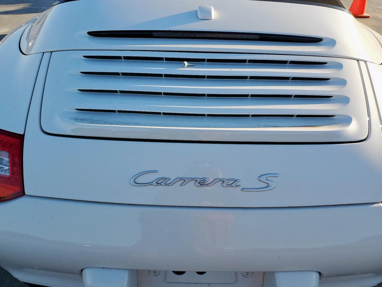 2011 Porsche 911 - Image 11