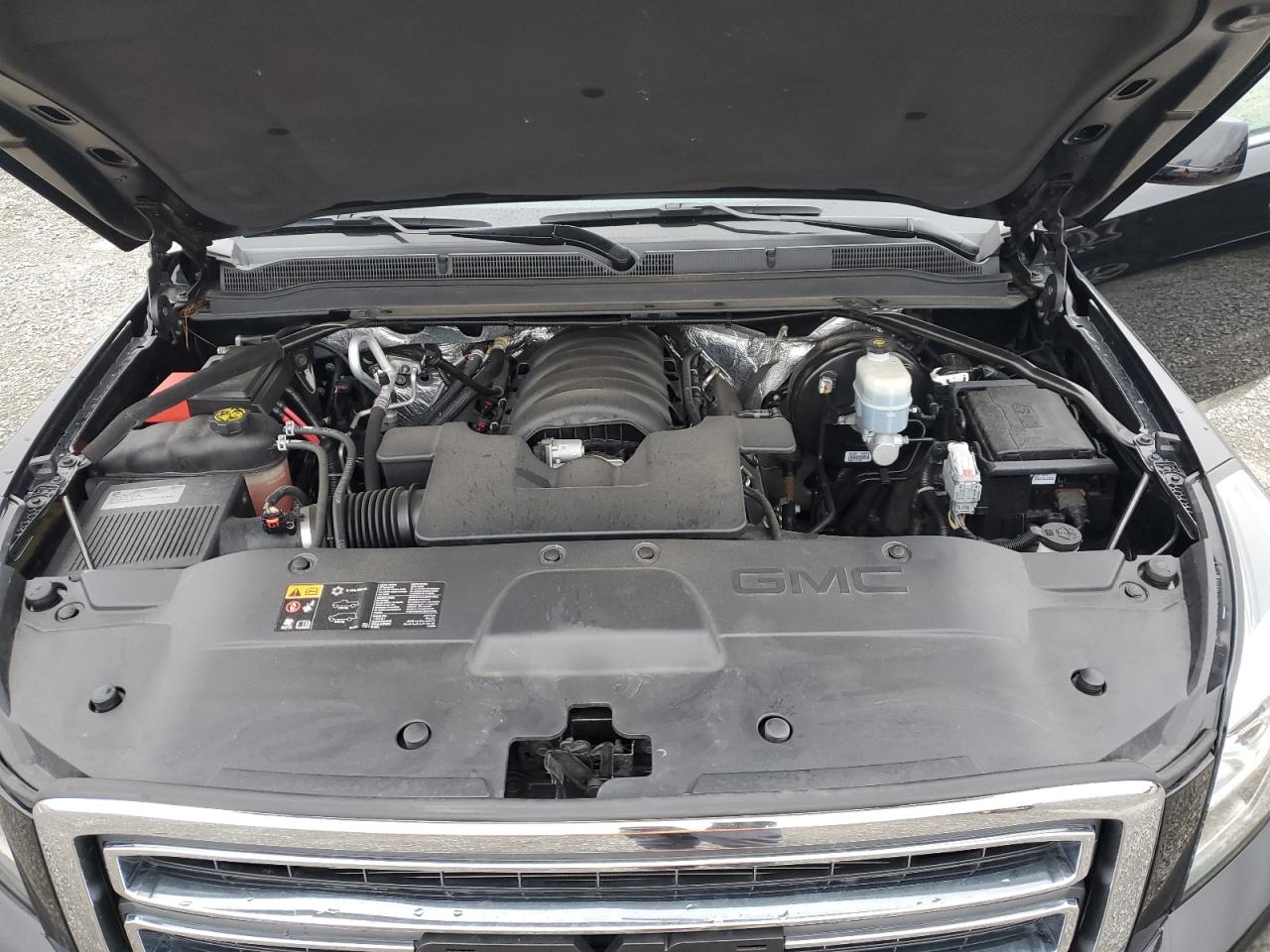 2016 GMC Yukon - Image 13