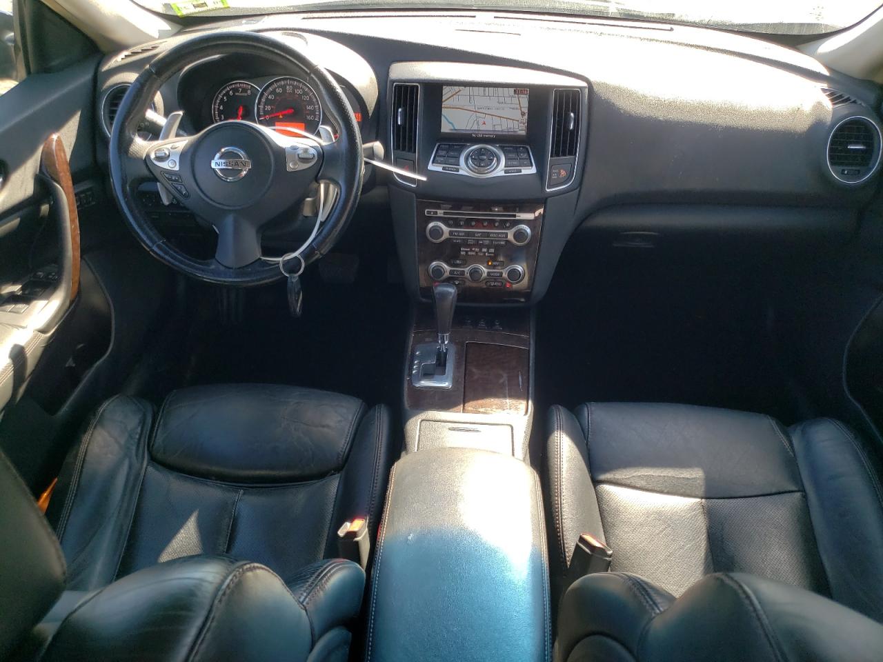 2010 Nissan Maxima - Image 8