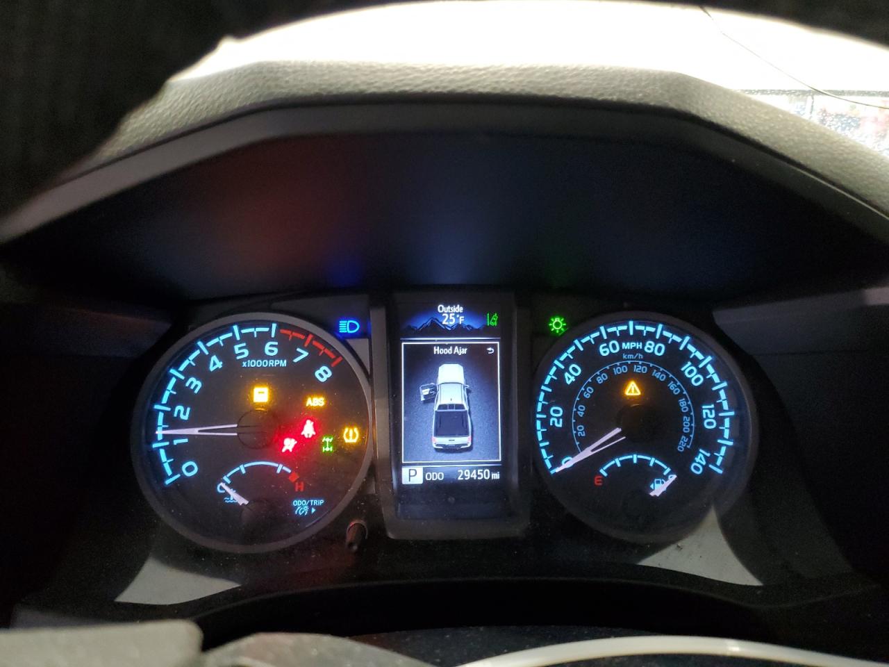 2019 Toyota Tacoma - Image 9