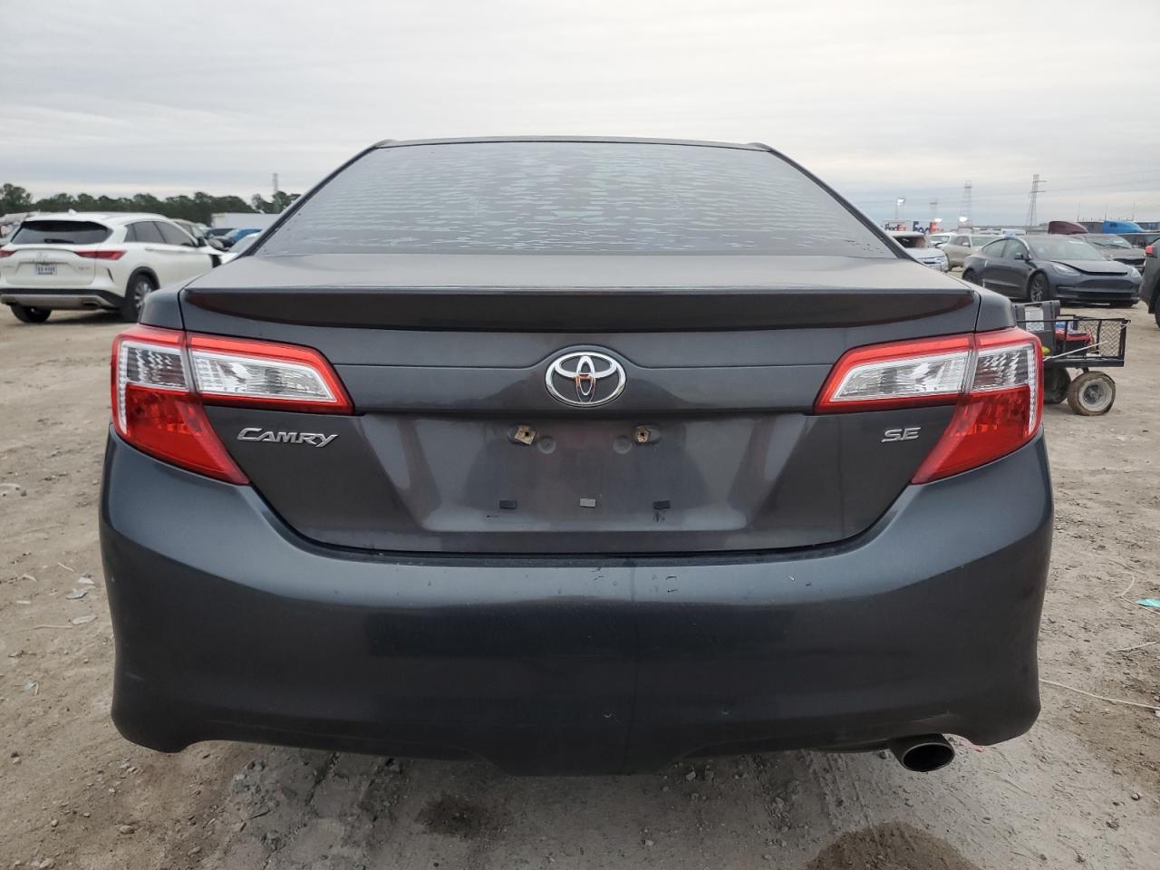 2012 Toyota Camry - Image 6