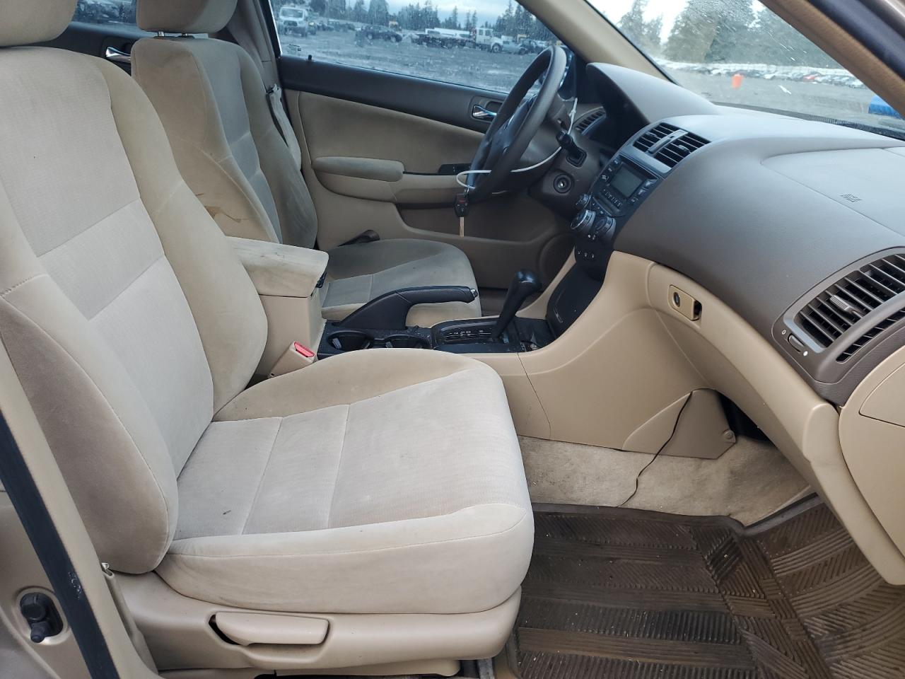 2004 Honda Accord - Image 7