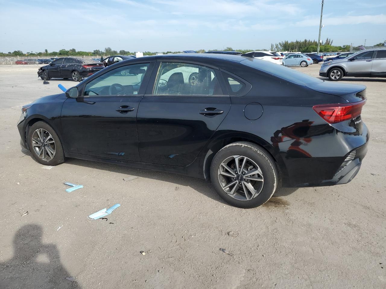 2024 Kia Forte - Image 2