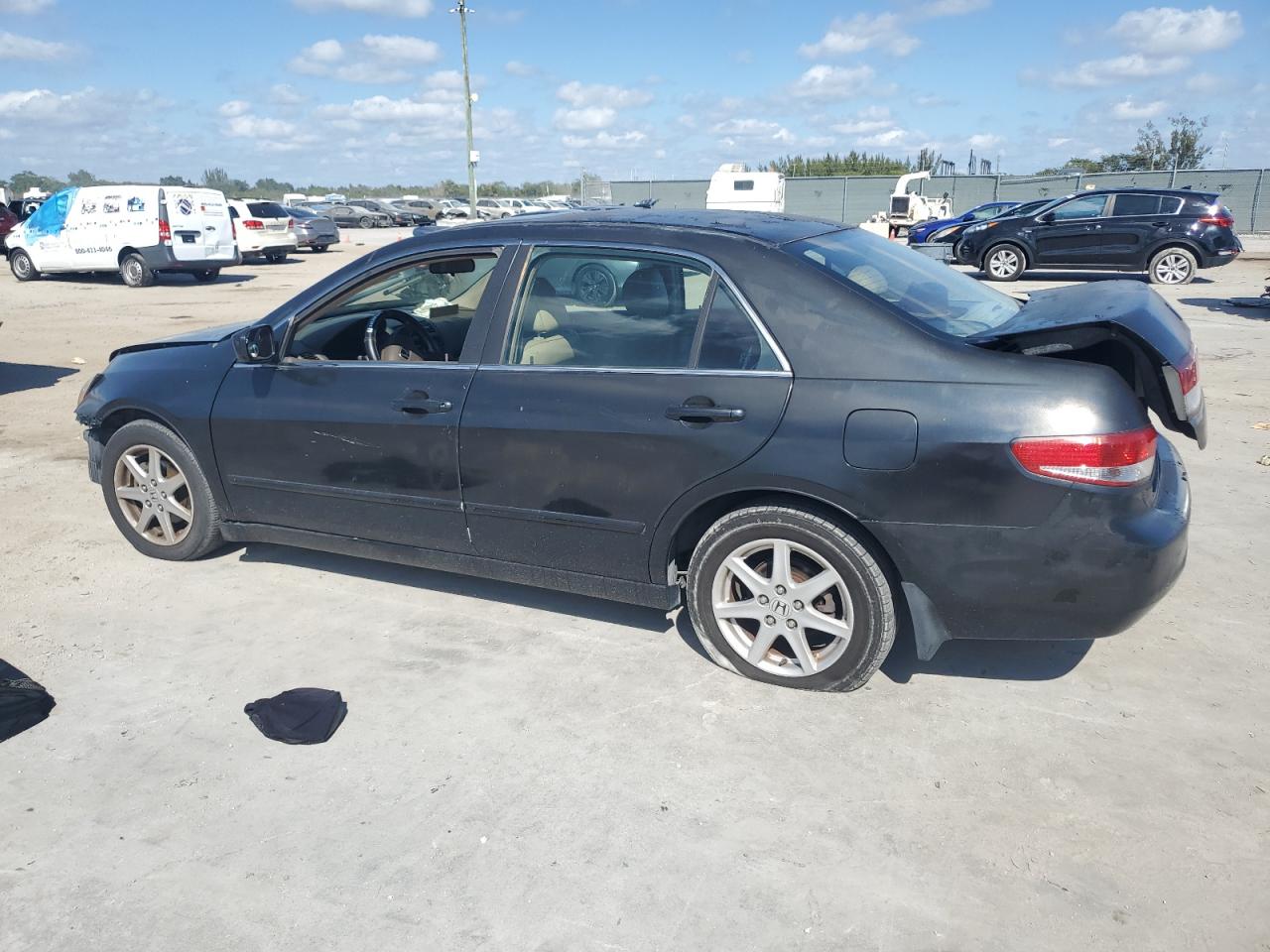 2003 Honda Accord - Image 2