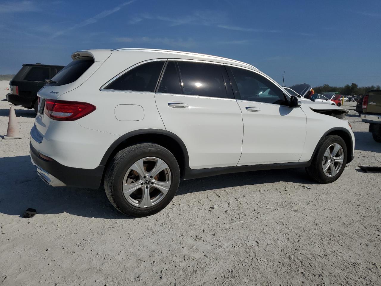 2018 Mercedes-Benz GLC - Image 3