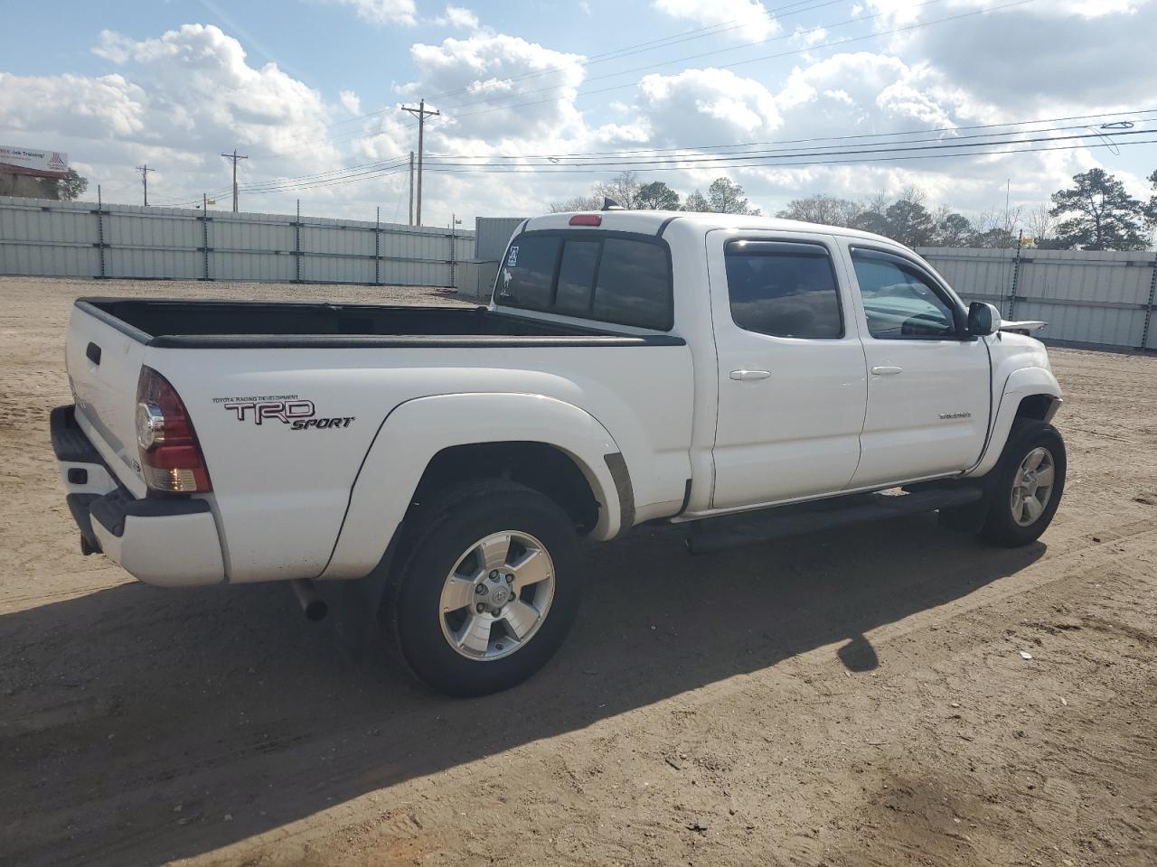 2012 Toyota Tacoma - Image 3