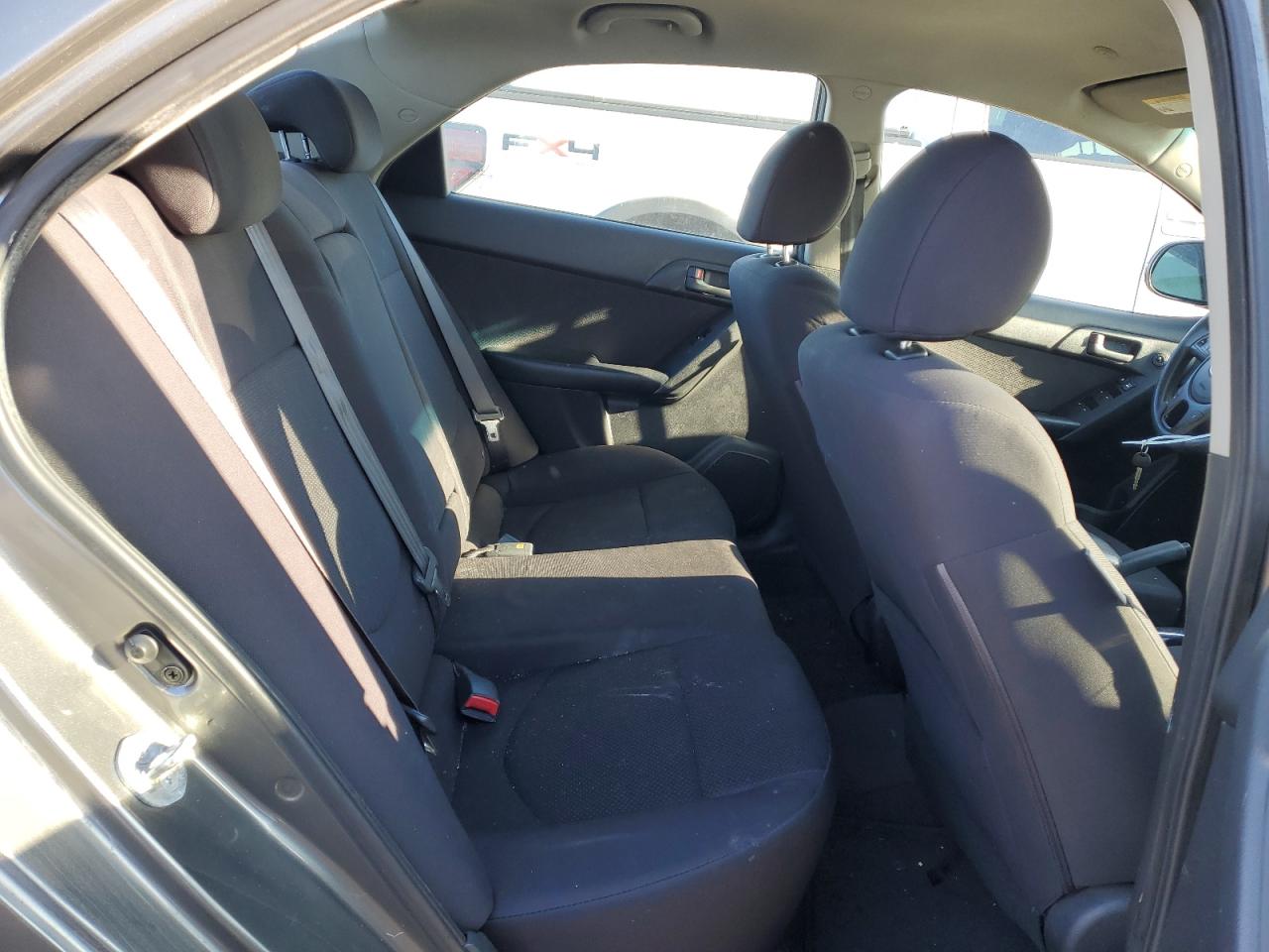 2012 Kia Forte - Image 10