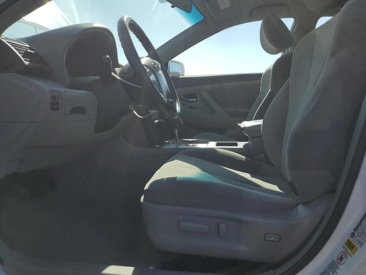 2009 Toyota Camry - Image 7