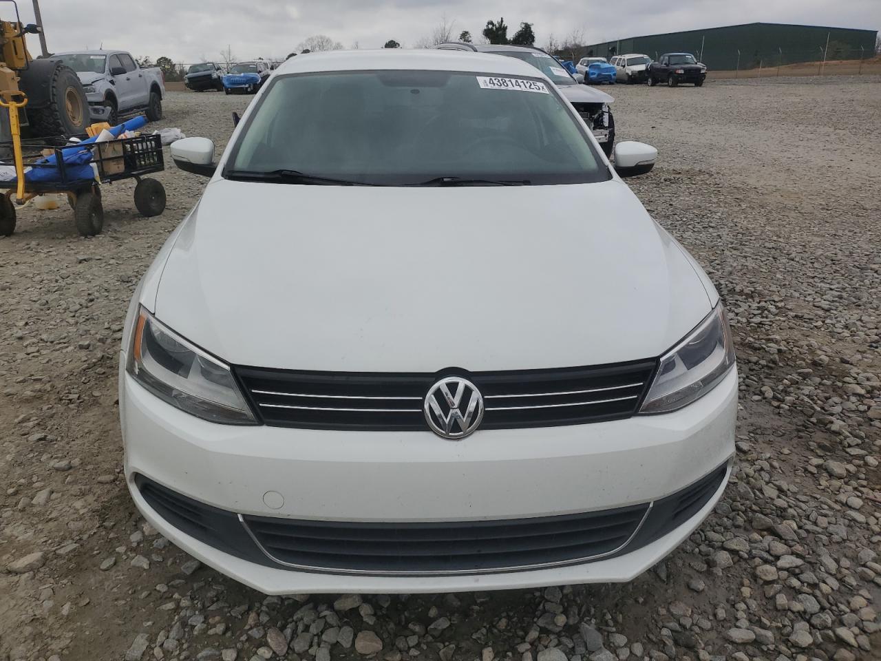 2014 Volkswagen Jetta - Image 5