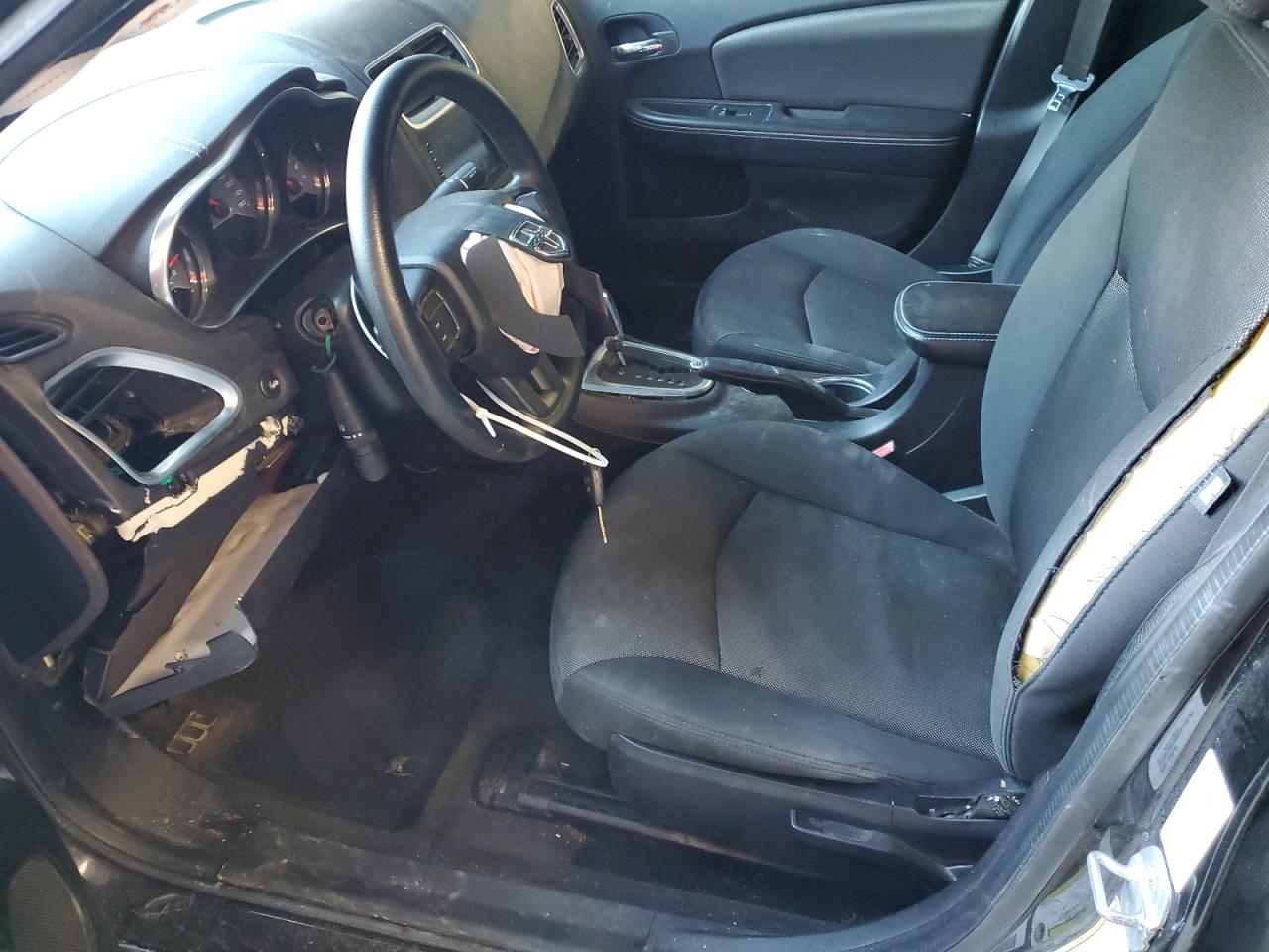 2013 Dodge Avenger - Image 7