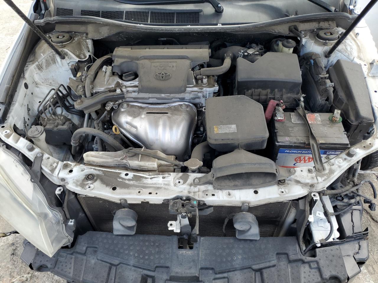 2015 Toyota Camry - Image 11