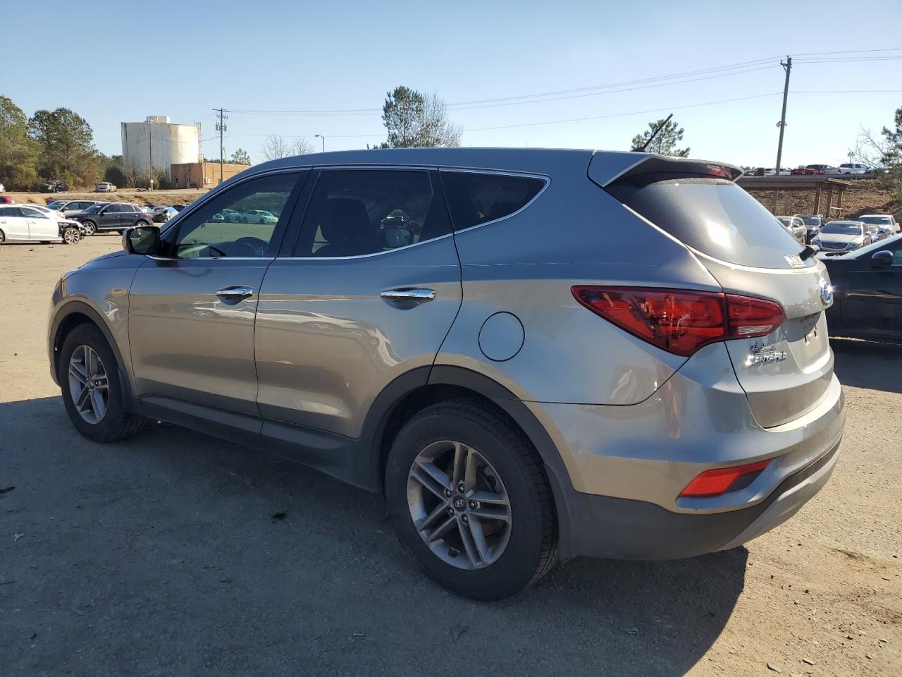 2018 Hyundai Santa Fe - Image 2