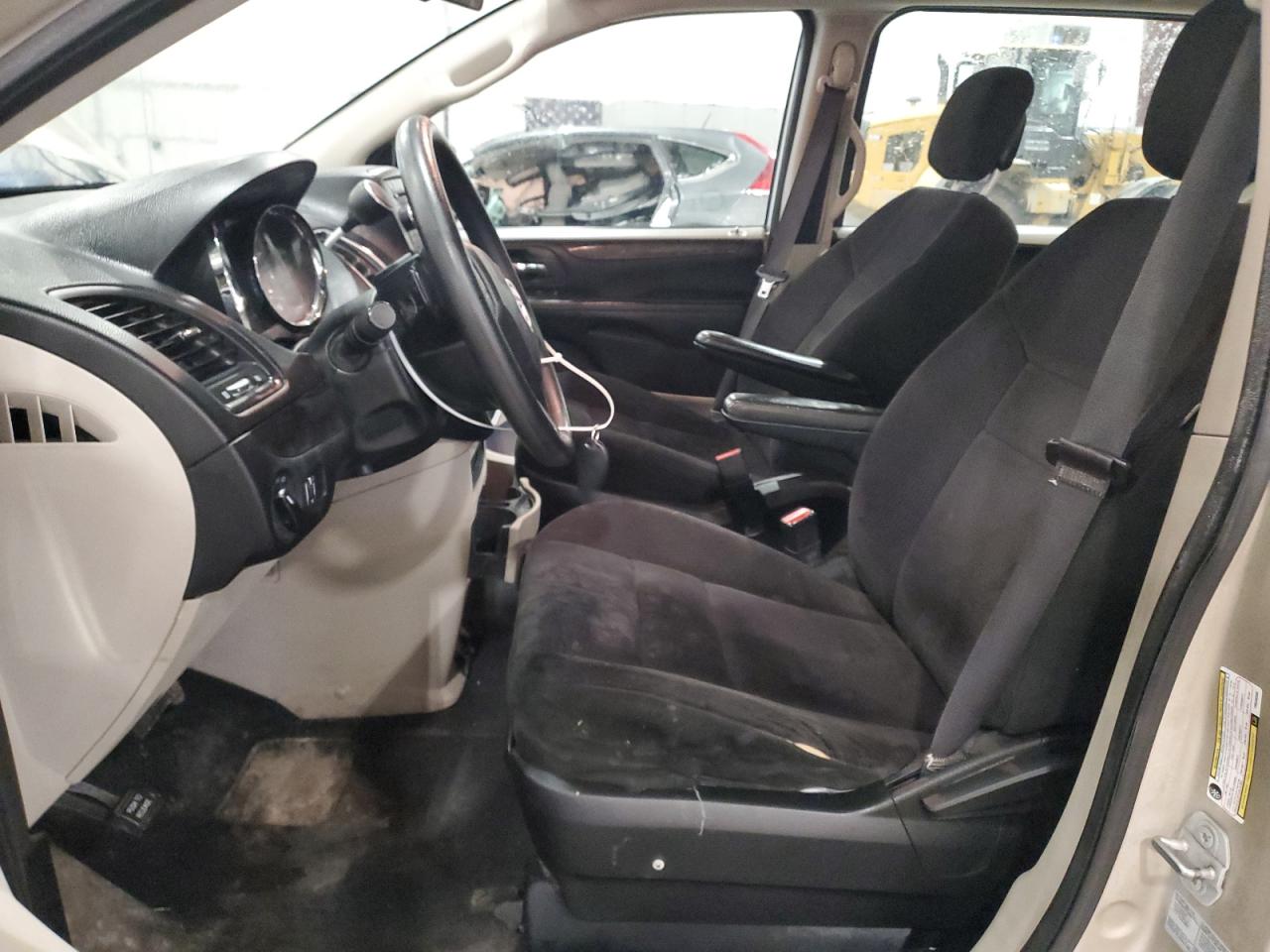 2015 Dodge Caravan - Image 7