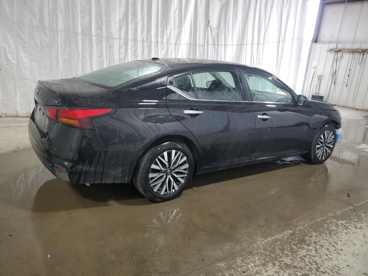 2024 Nissan Altima - Image 3
