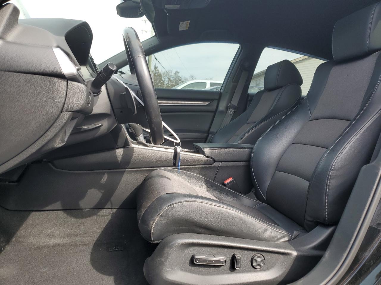 1HGCV1F37JA217418 HONDA ACCORD 2018