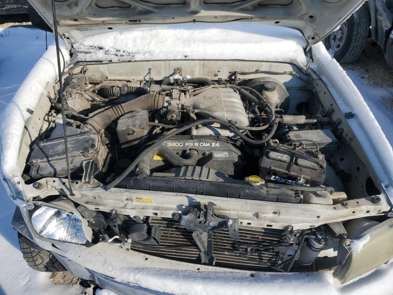 2004 Toyota Tacoma - Image 11