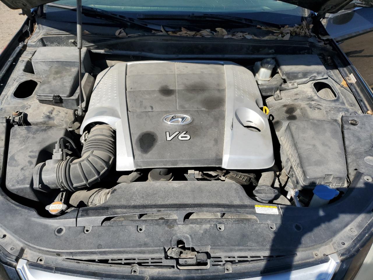 2009 Hyundai Genesis - Image 13