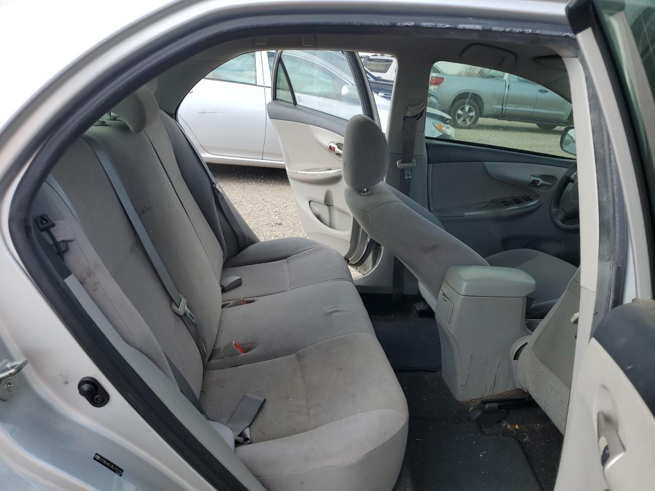 2011 Toyota Corolla - Image 10
