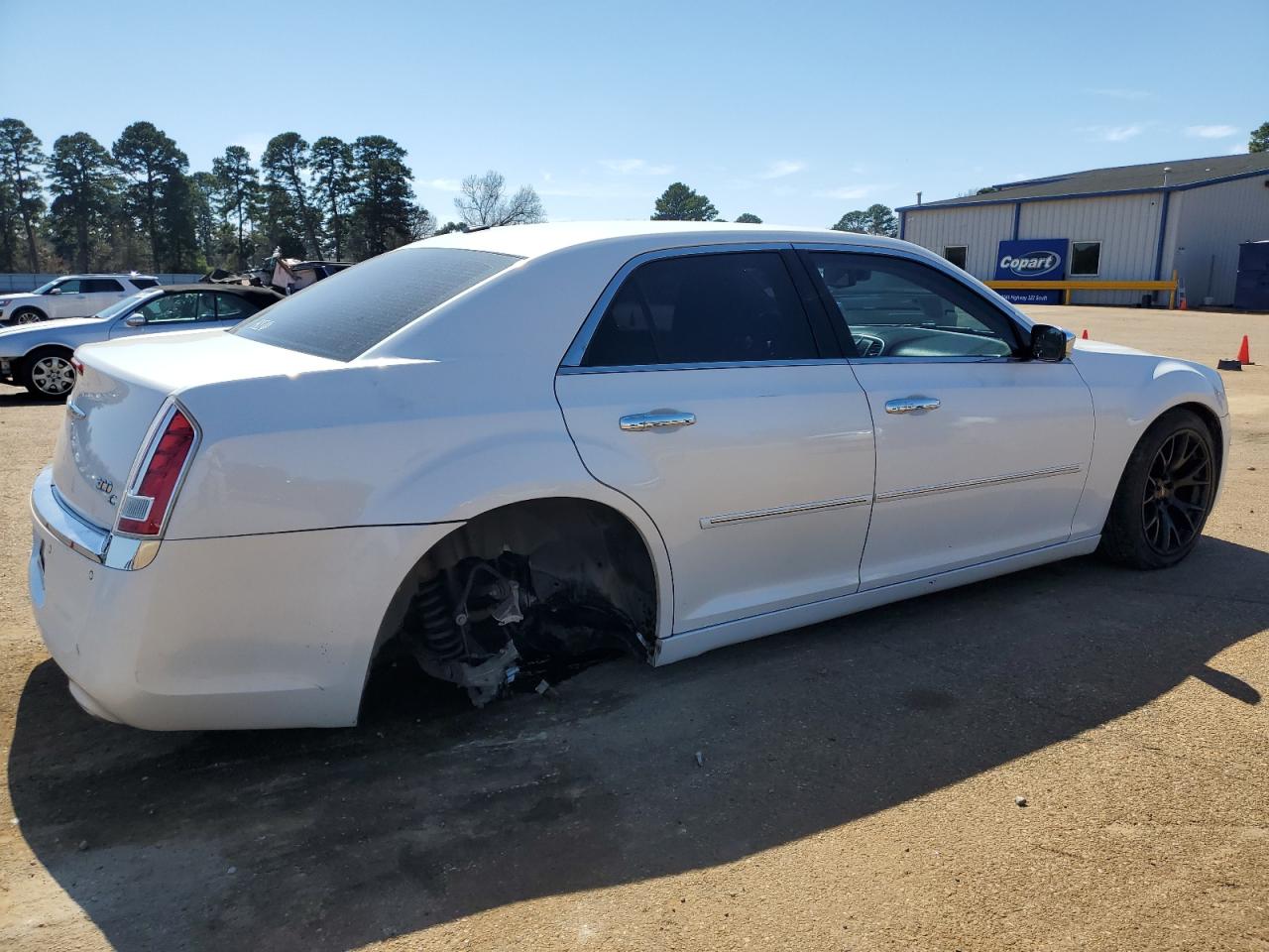 2013 Chrysler 300 - Image 3