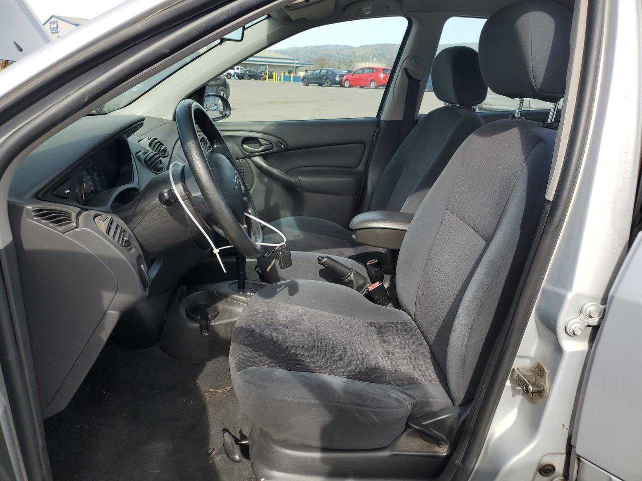 2001 Ford Focus - Image 7