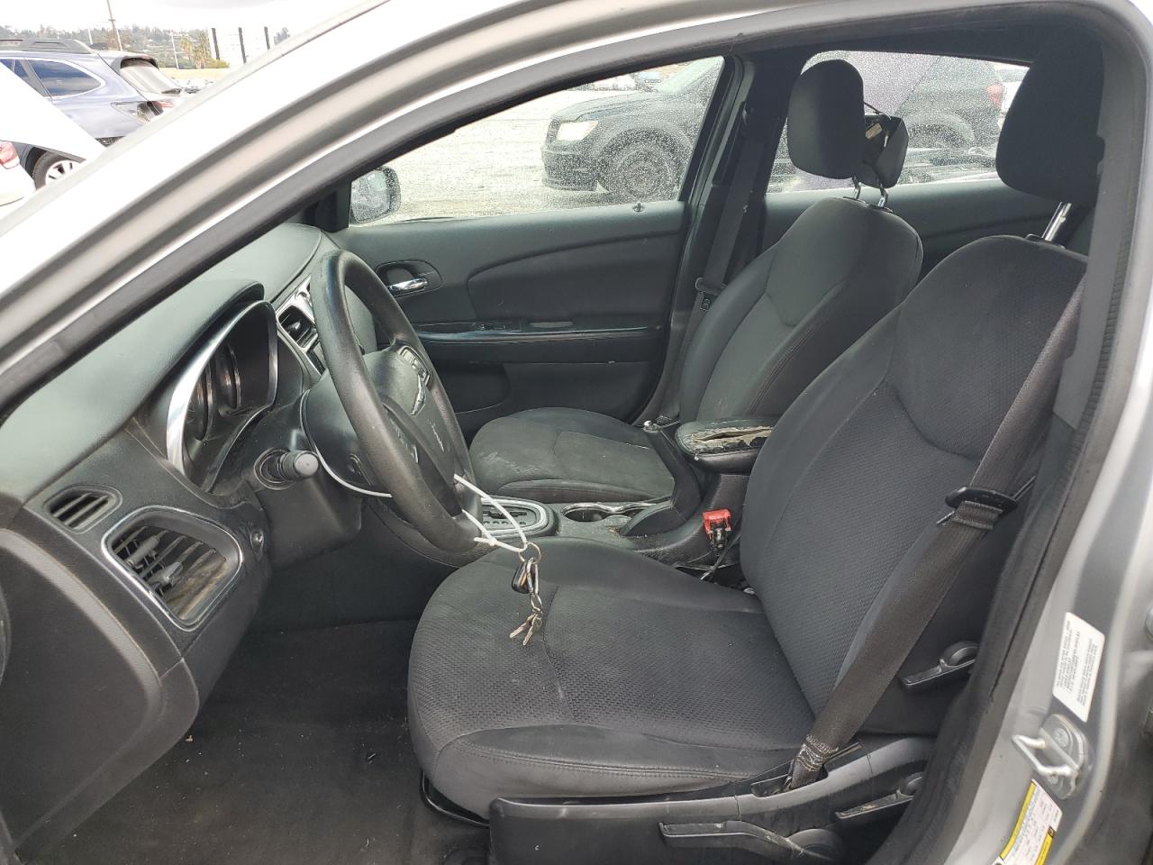 2014 Chrysler 200 - Image 7