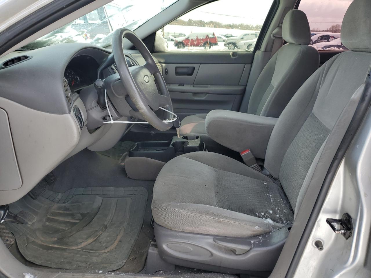2007 Ford Taurus - Image 7