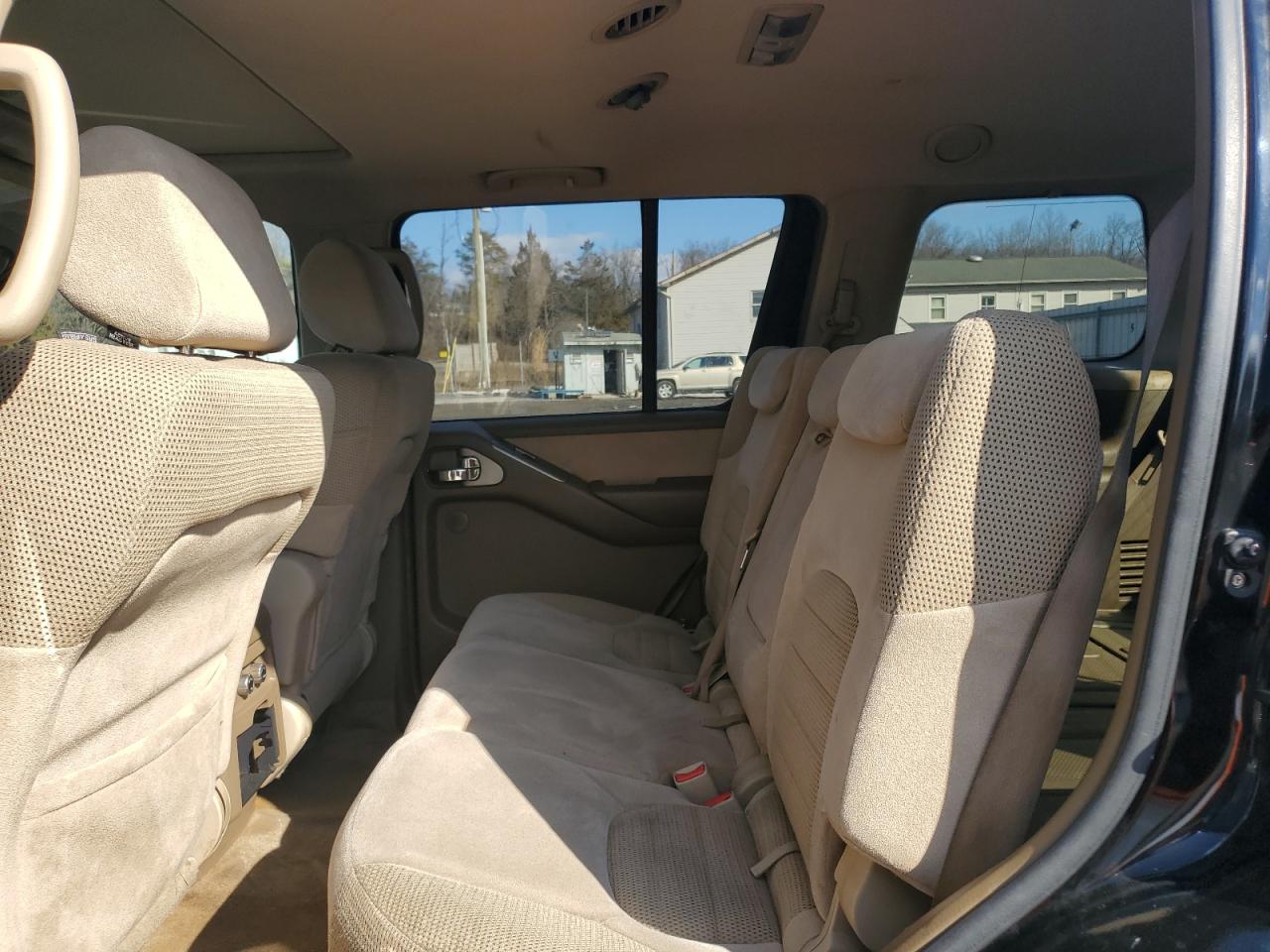 2005 Nissan Pathfinder - Image 11