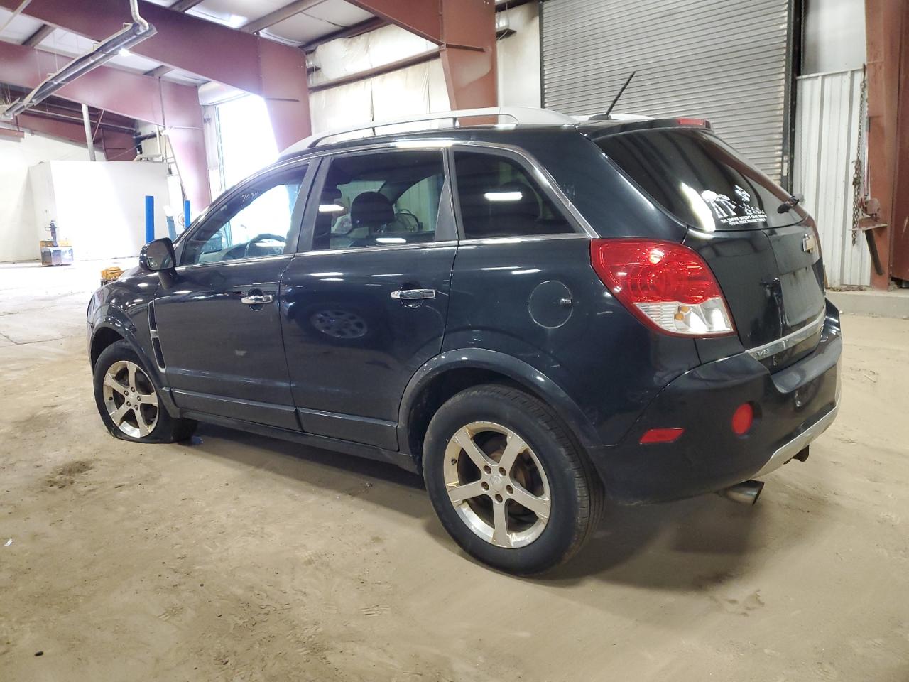 2012 Chevrolet Captiva - Image 2