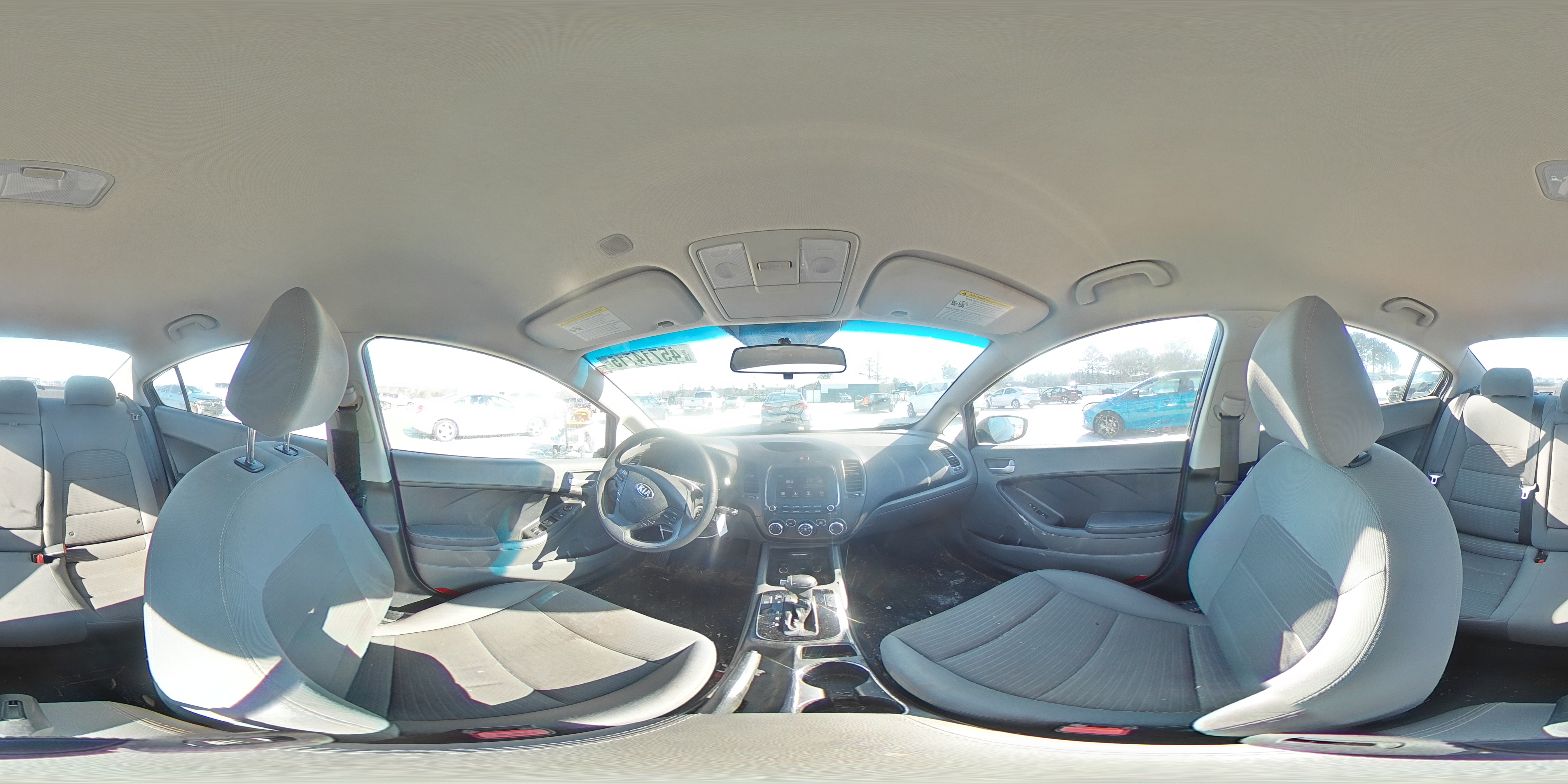 2018 Kia Forte - Image 13