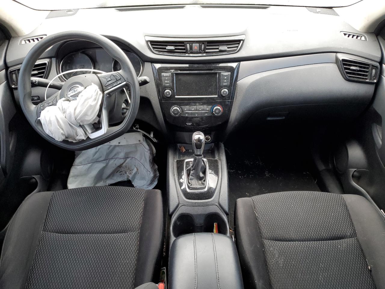 2021 Nissan Rogue - Image 8