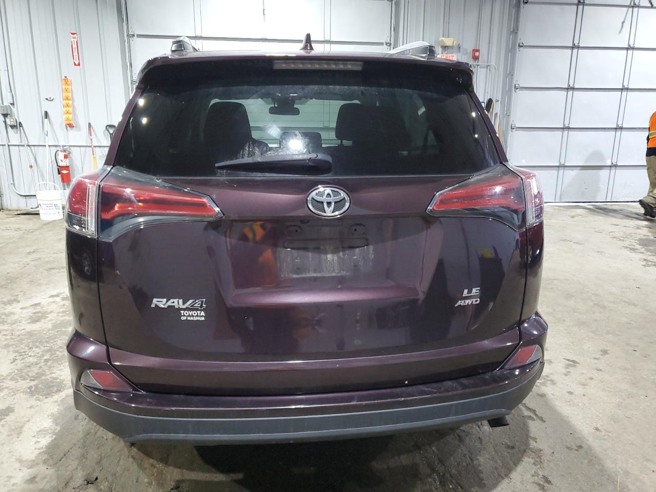 2017 Toyota RAV 4 - Image 6