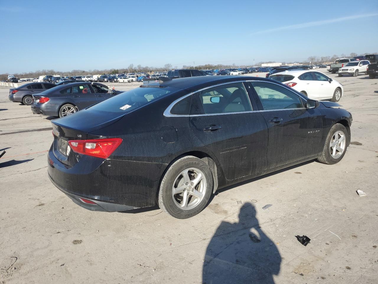 2016 Chevrolet Malibu - Image 3