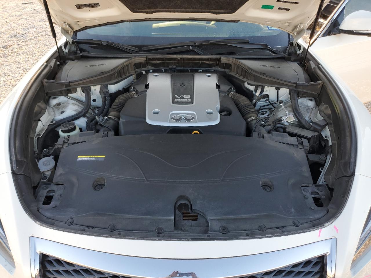 2019 Infiniti Q70 - Image 11