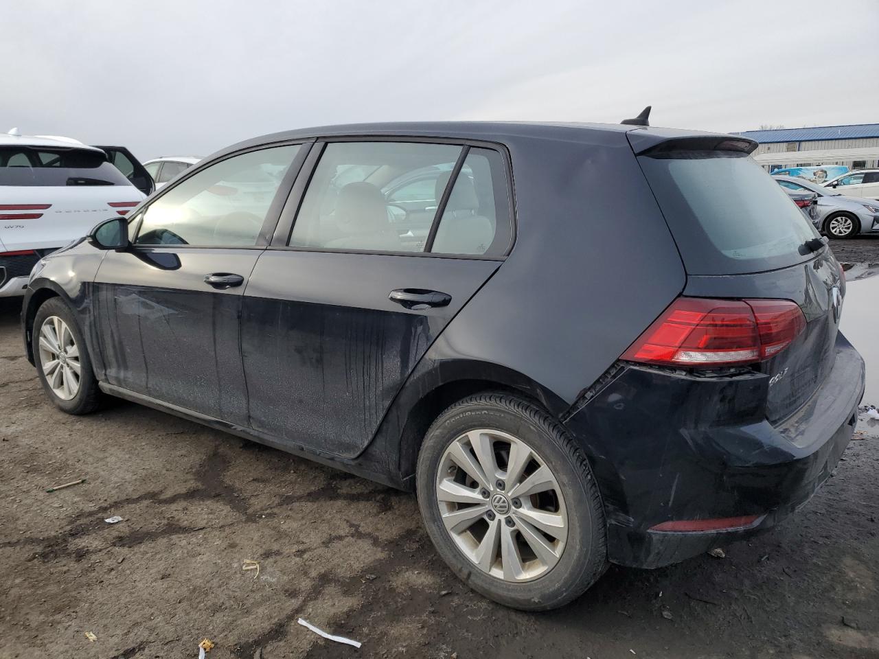 2020 Volkswagen Golf - Image 2