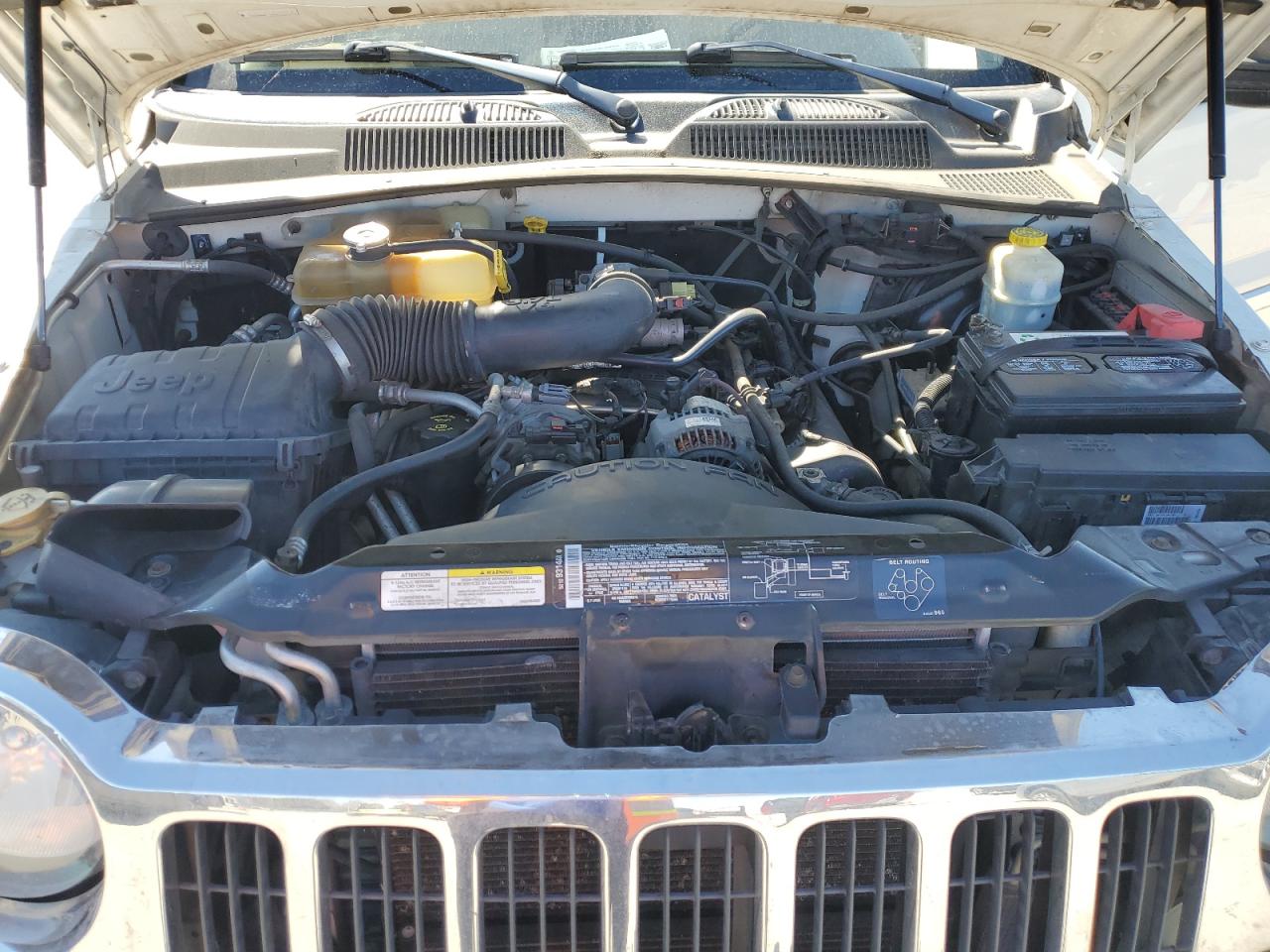 2005 Jeep Liberty (North America) - Image 12