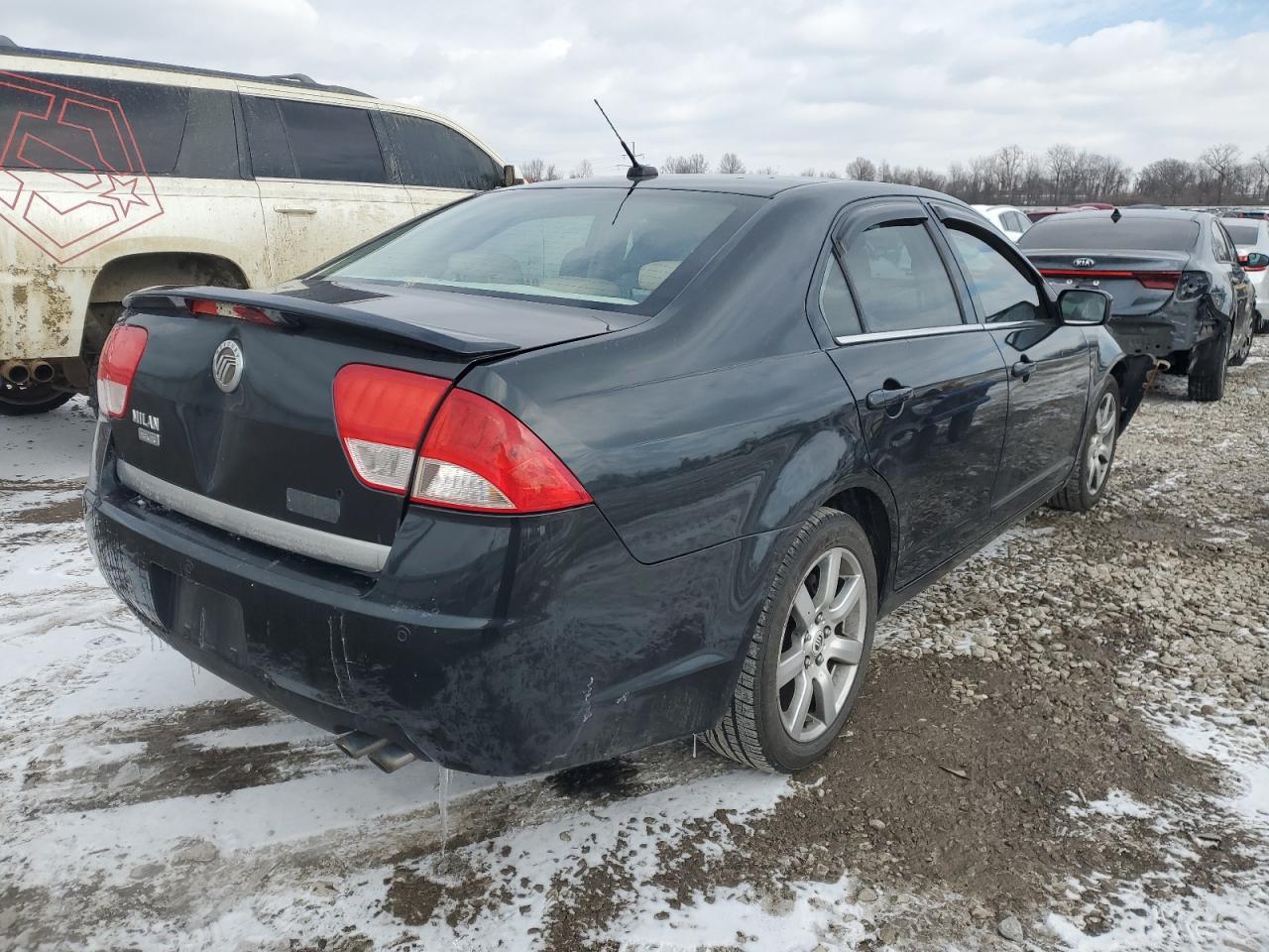 2010 Mercury Milan - Image 3