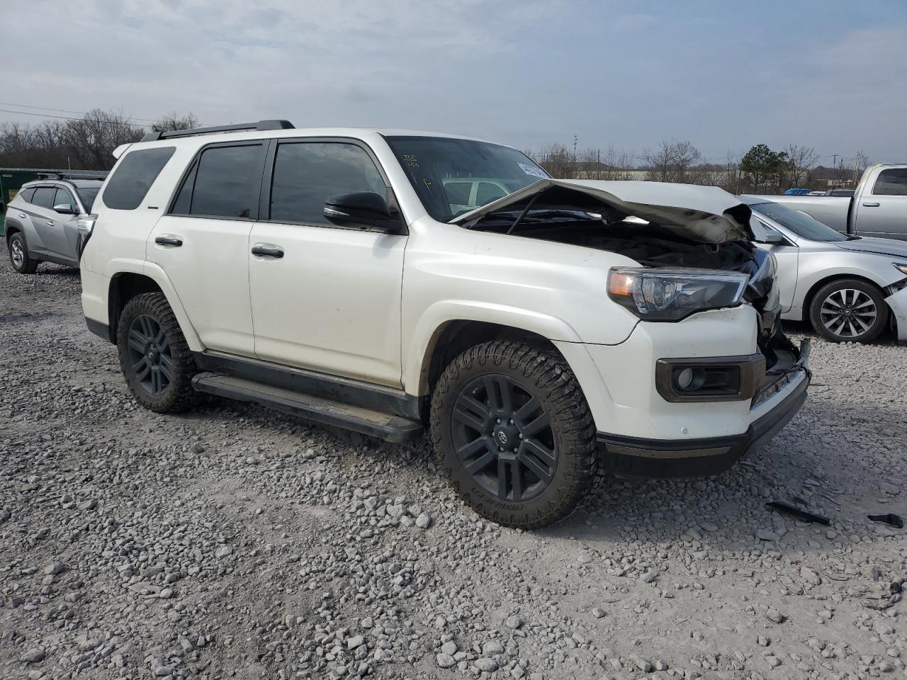 2019 Toyota 4Runner - Image 4