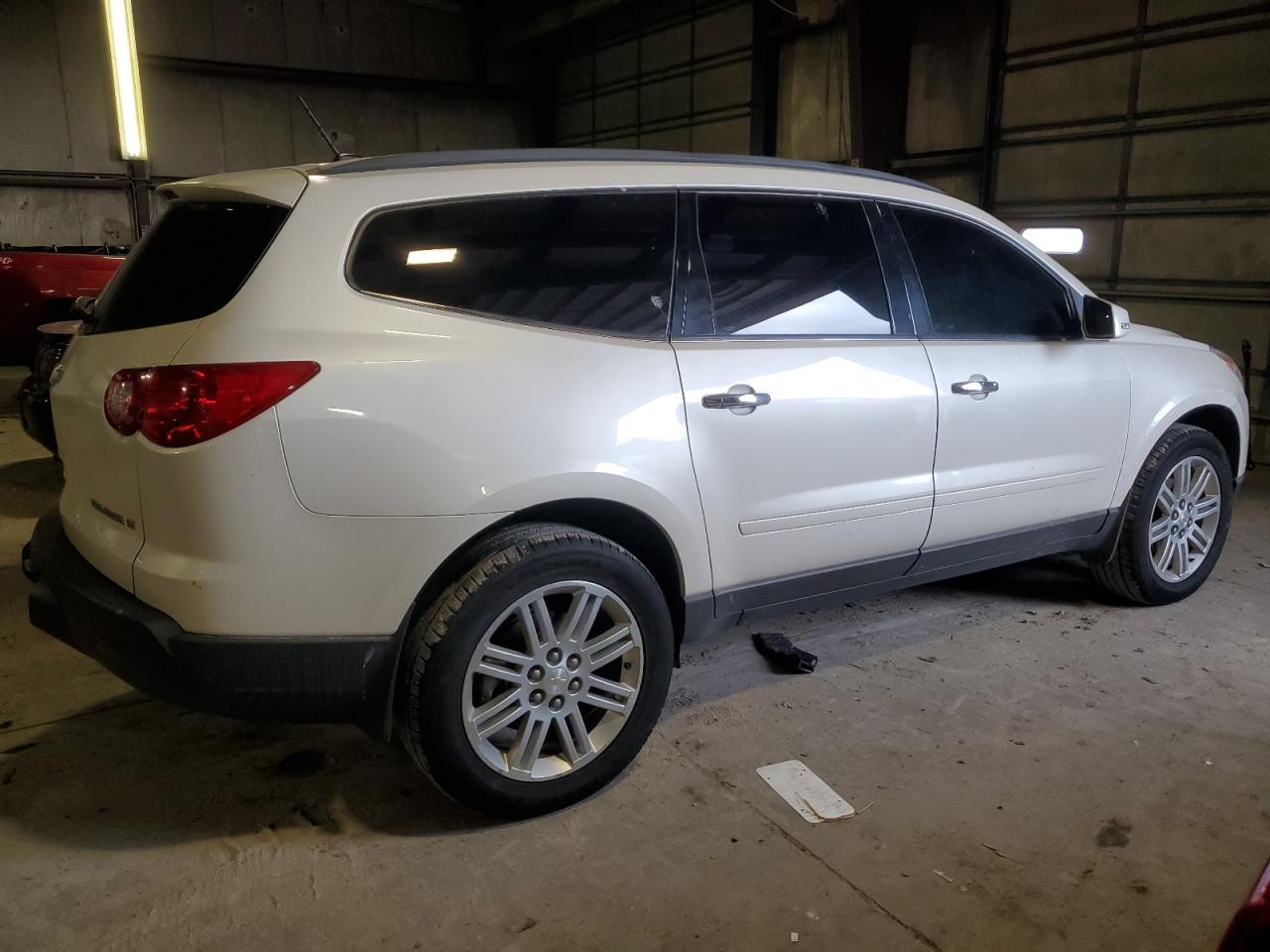 2011 Chevrolet Traverse - Image 3