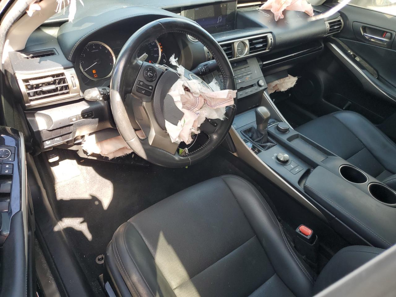 2015 Lexus IS - Image 8