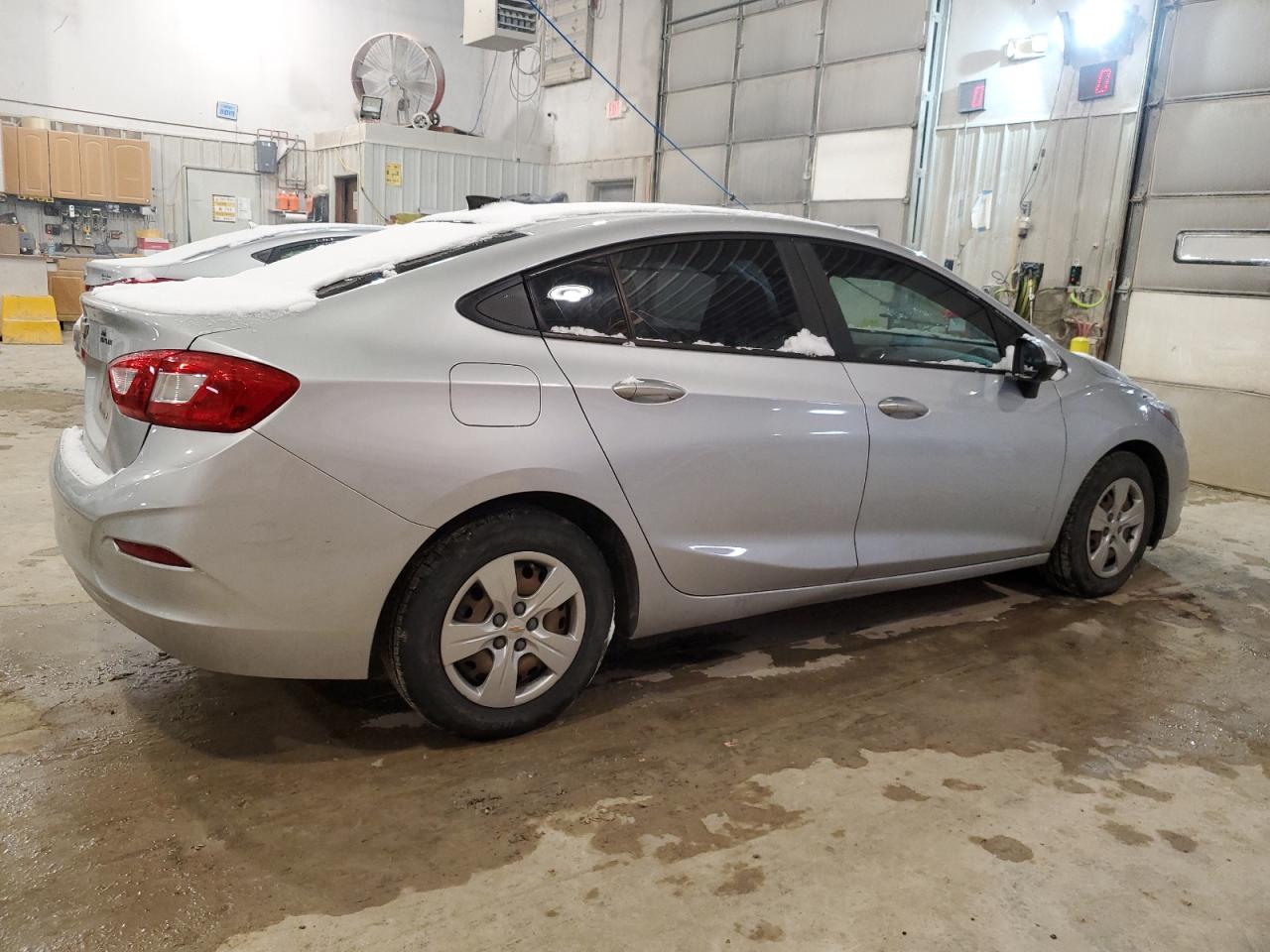 2016 Chevrolet Cruze - Image 3