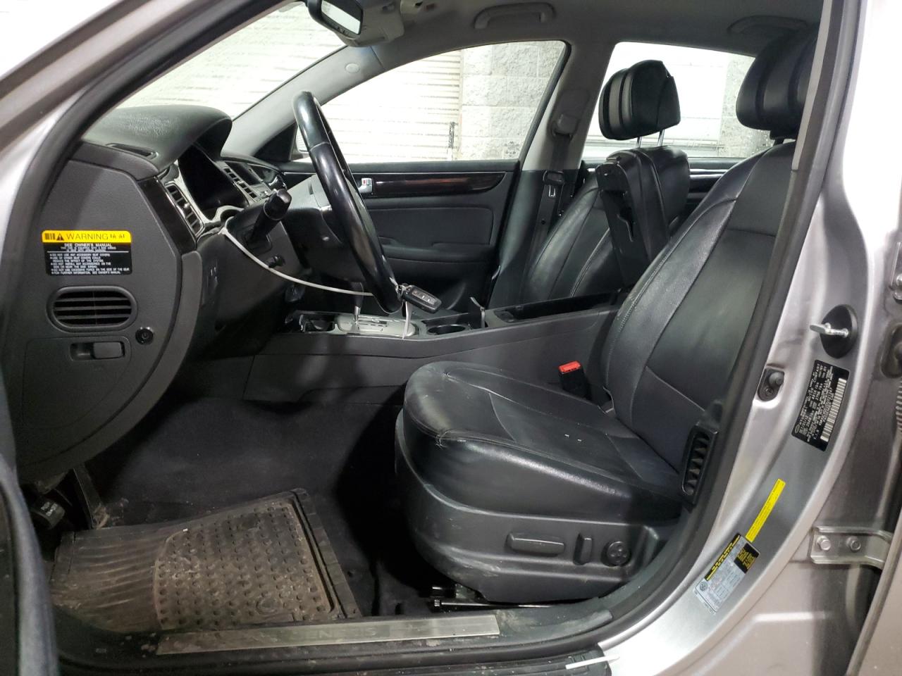2013 Hyundai Genesis - Image 7